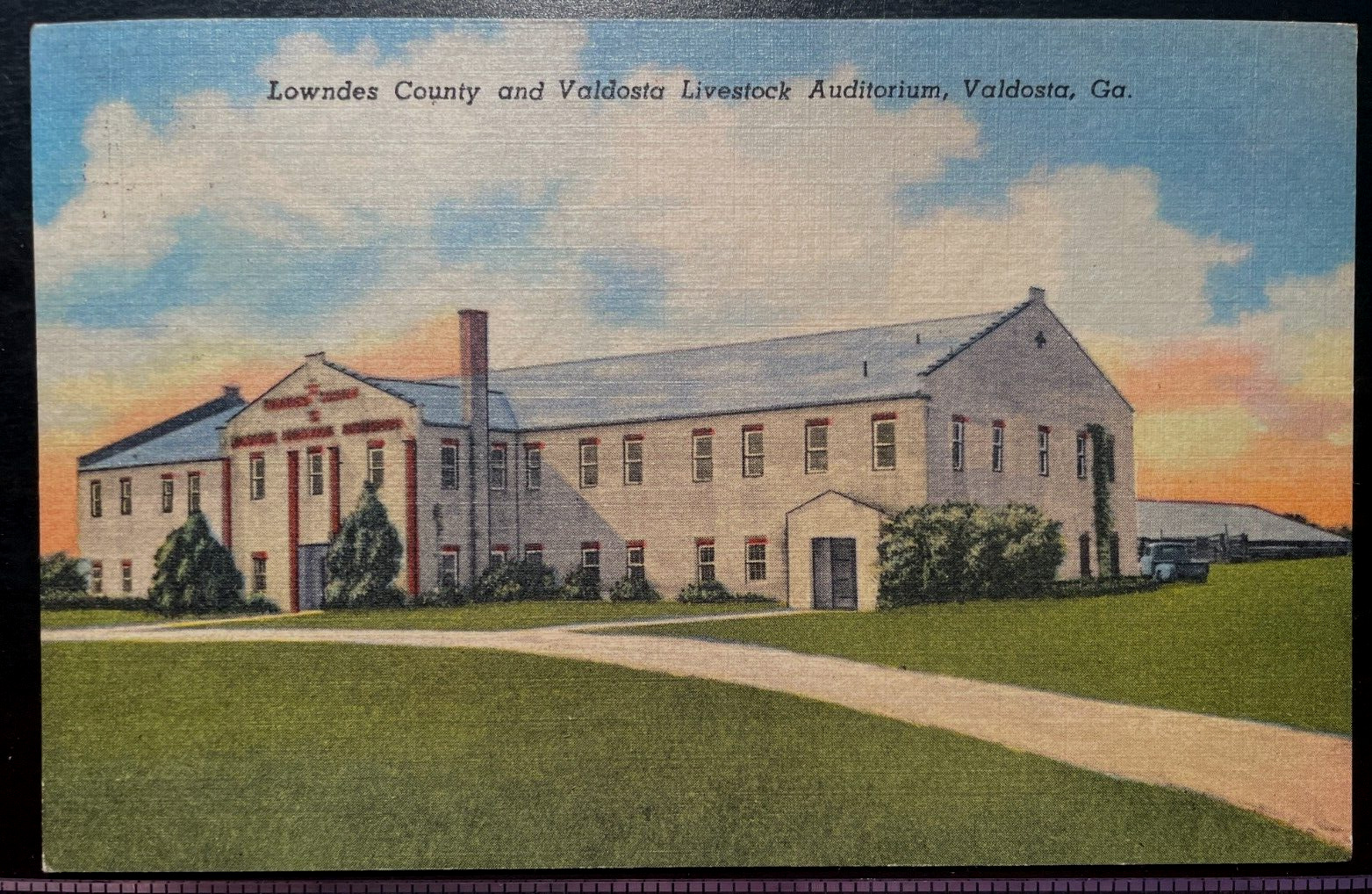 Vintage Postcard 1954 Lowndes Cnty & Valdosta Livestock Auditorium, Valdosta, GA