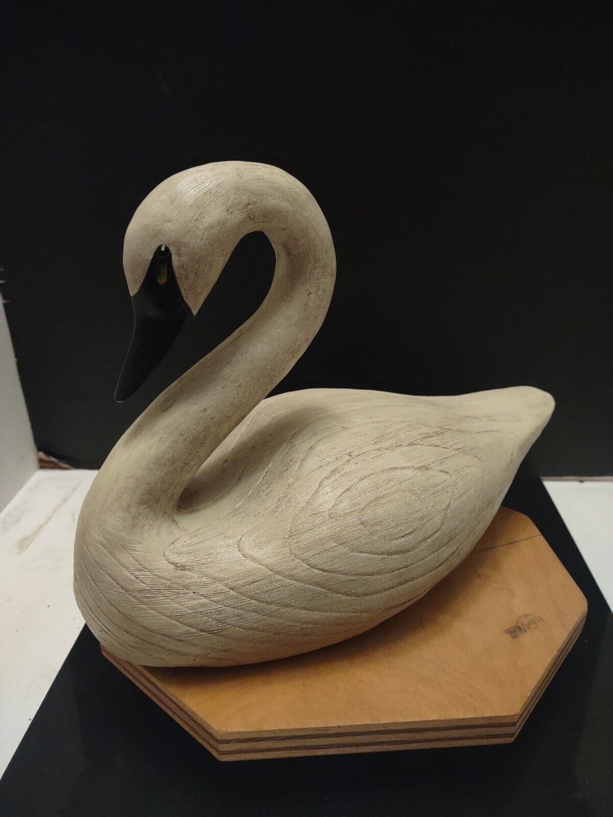 Vintage Hand Carved Solid Wooden Swan. Beautiful 