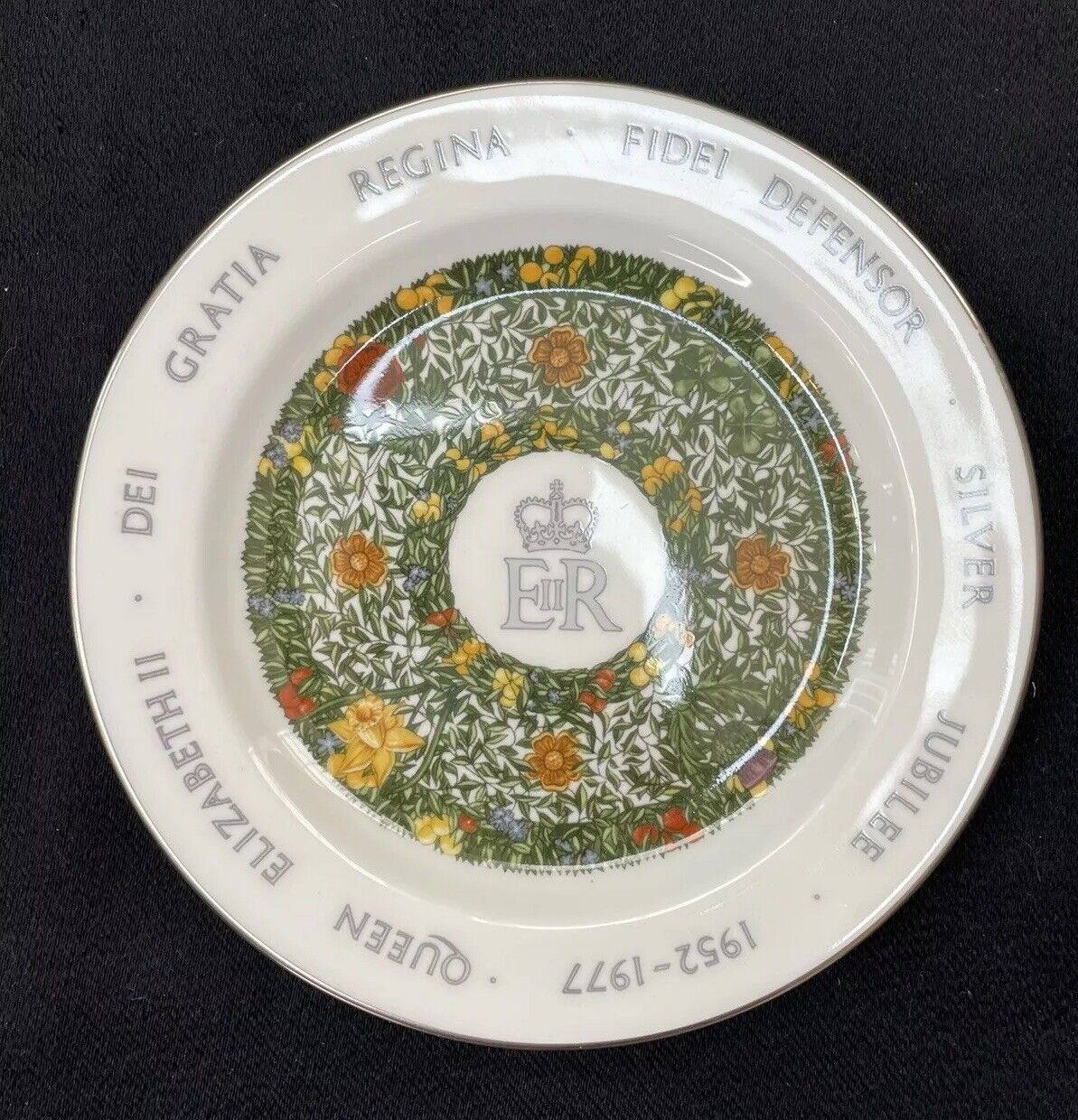 Vintage 1977 Queen Elizabeth II Silver Jubilee Small Crown  Staffordshire Plate