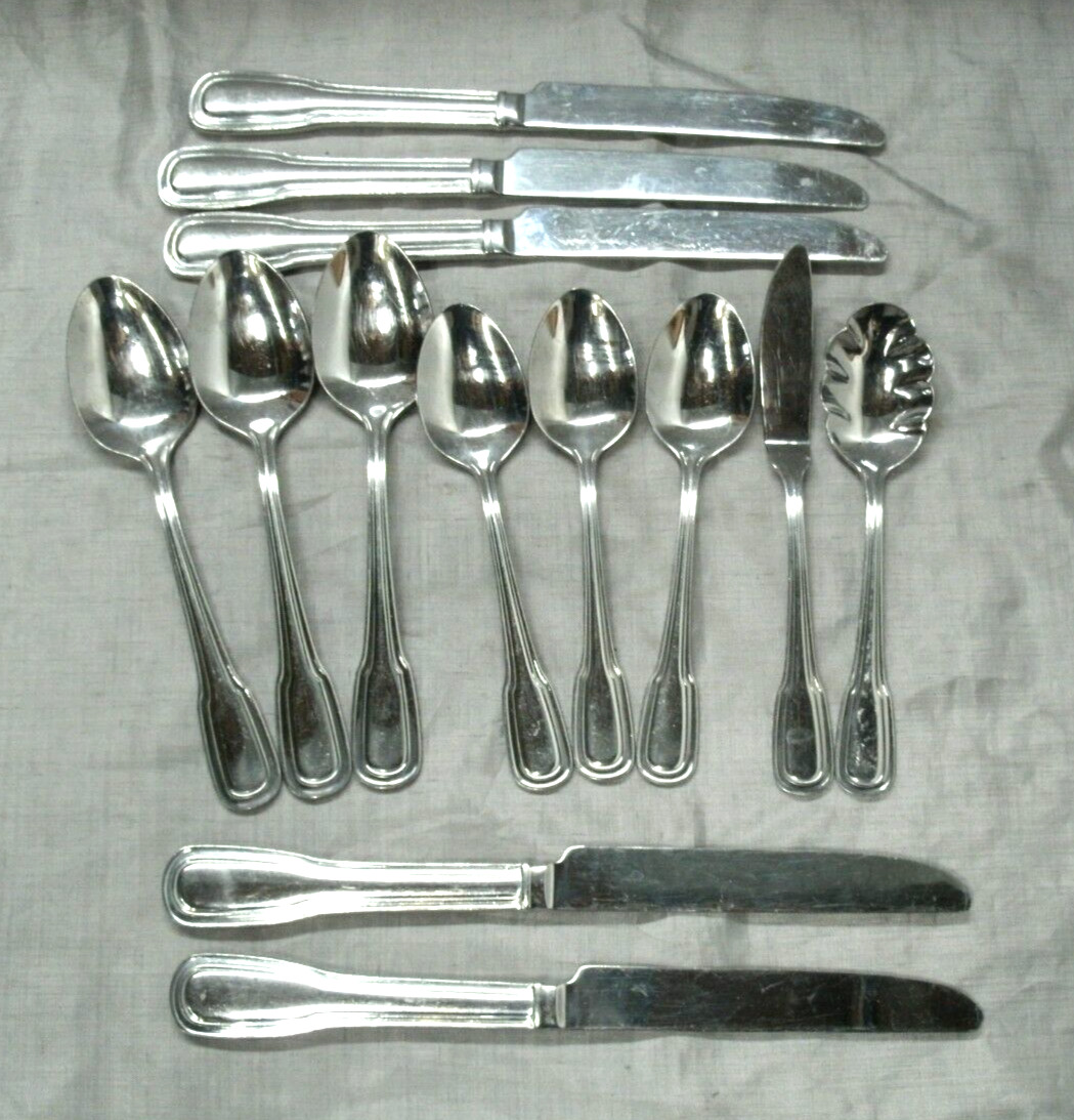 Reed & Barton EVERYDAY 12 pc Mixed Set Knives Tea Soup Spoons Stainless Flatware