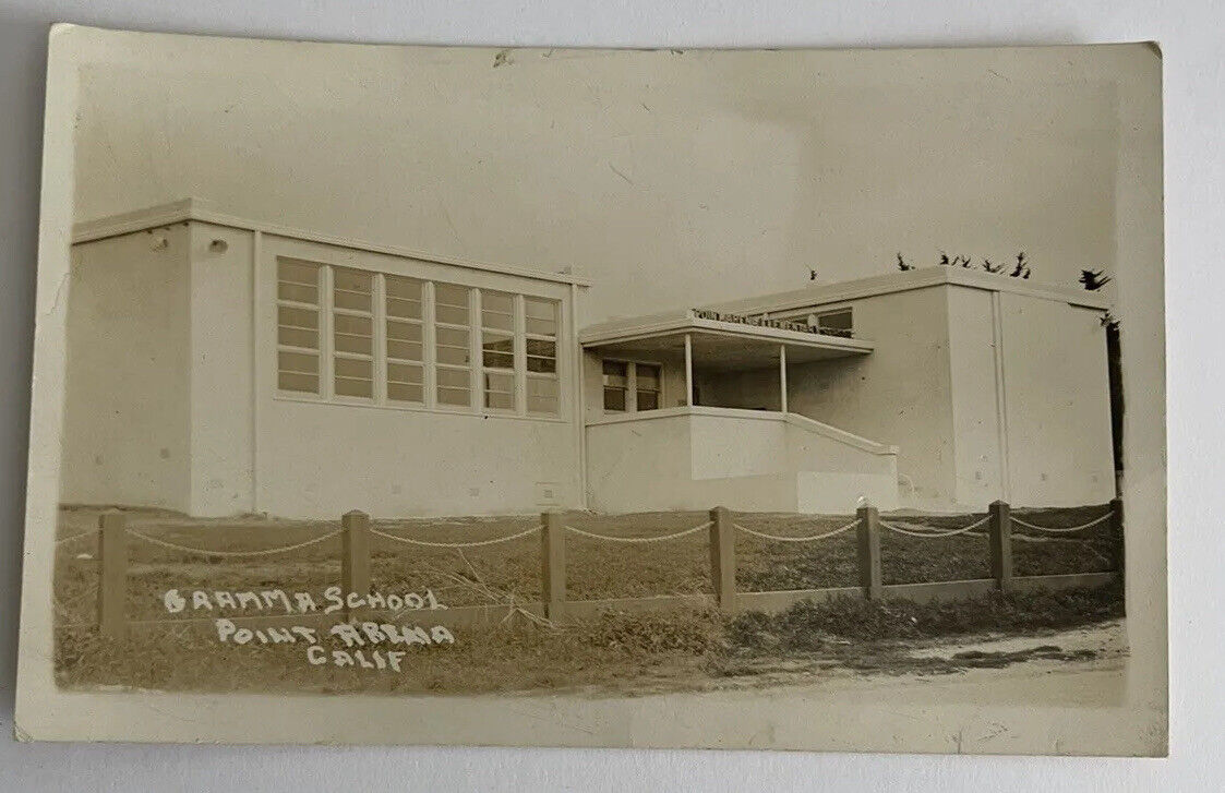 1930s Unused Postcard Point Arena California Grammar School White & Black RPPC