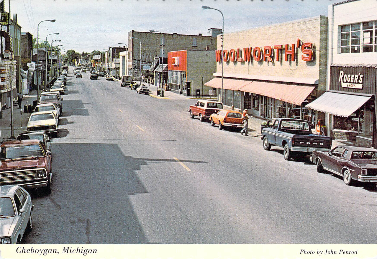 1980 MI Cheboygan Main Street Ford Truck Woolworths Store MINT 4x6 postcard CT1