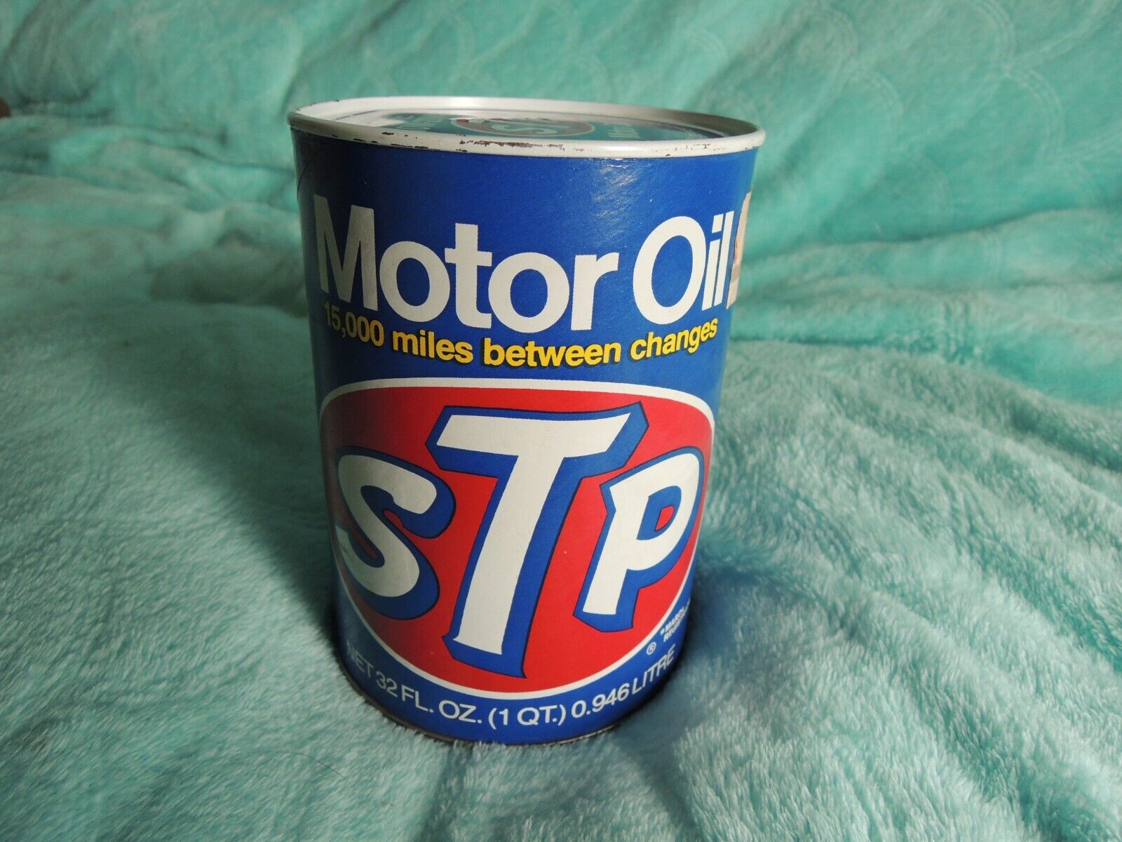 Vintage 1978 STP Motor Oil Can 10W 20W-50 Quart. Un-opened. Made in USA.