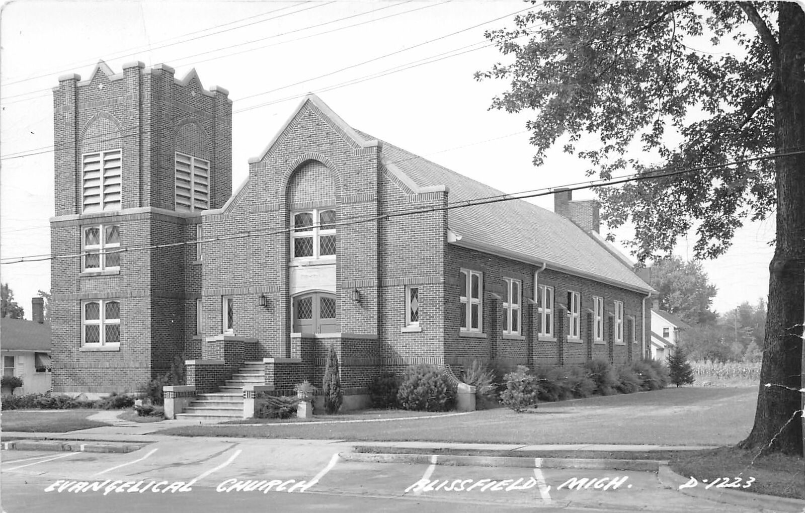 H29/ Blissfield Michigan RPPC Postcard c1940s Evangelical Church  32