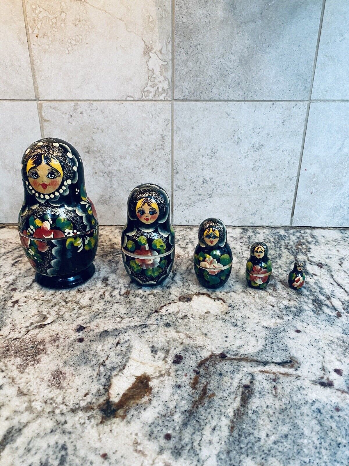 5pc Russian Nesting Doll Wooden Wood Hand Painted Matryoshka Woman Lady Girl Toy