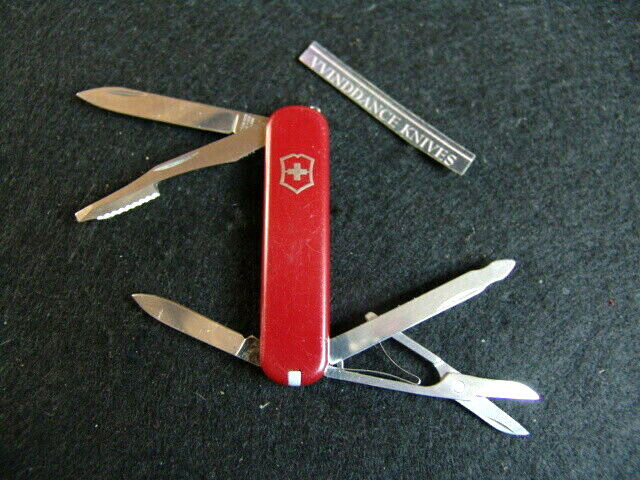VICTORINOX EXECUTIVE--RETIRED--RED--SWISS ARMY KNIFE--HIGH DEMAND  COLLECTIBLE