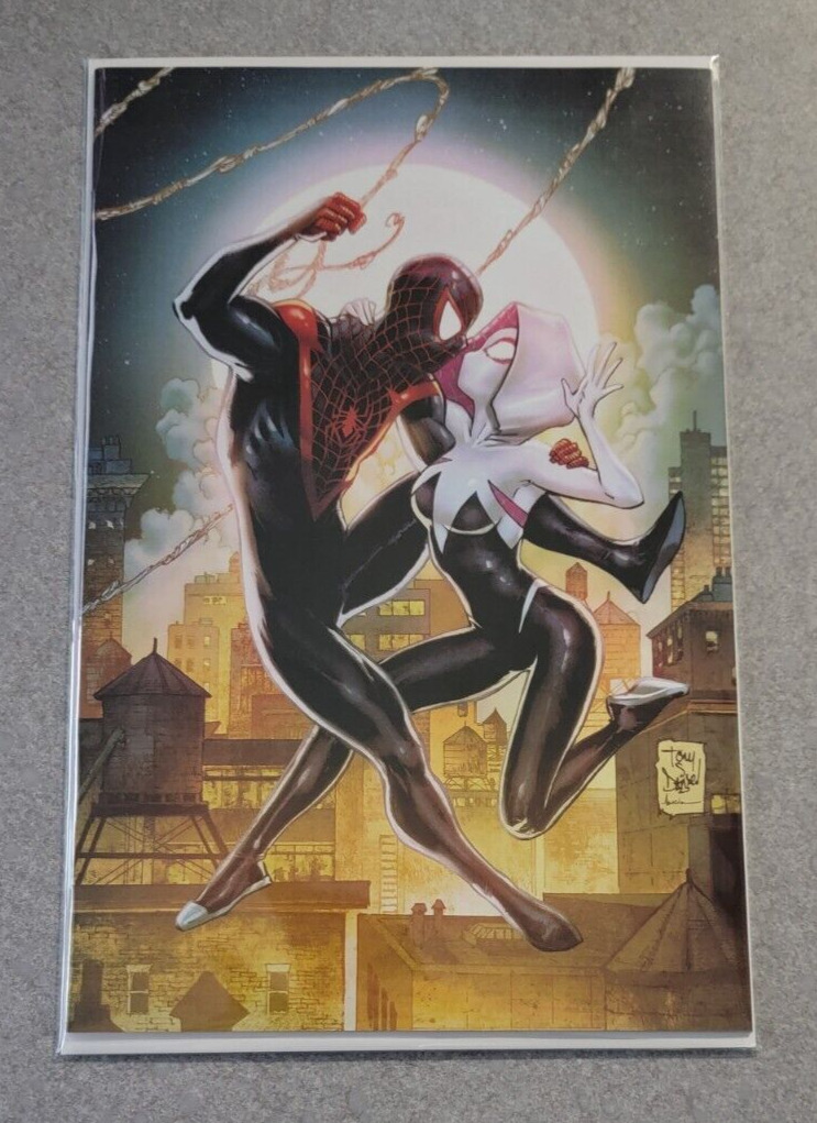 Spider-Man # 4 Tony Daniel Virgin Variant Exclusive Spider-Gwen, Miles Morales