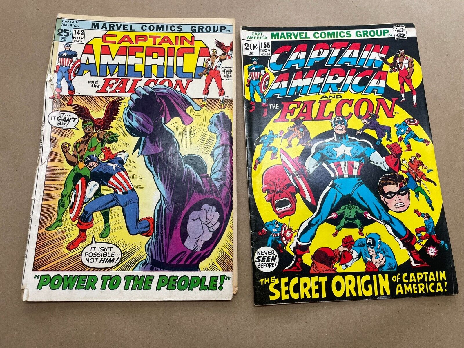 Lot Of 2 Marvel Comics Group. Captain America  20-25 Cents  **VERY RARE**