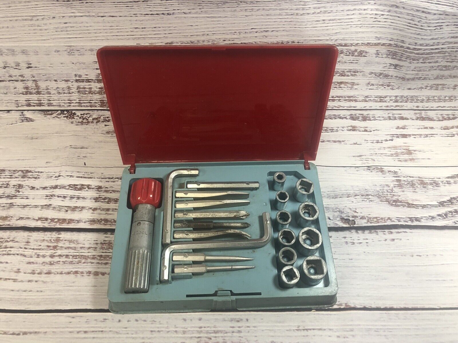 Vintage 21 Piece Socketool Kit by Shelton Tools, Socket Ratchet Travel Case