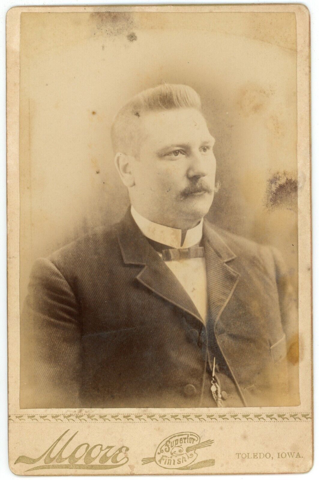 CIRCA 1890'S CABINET CARD Large Handsome Gentleman Mustache Moore Toledo IA