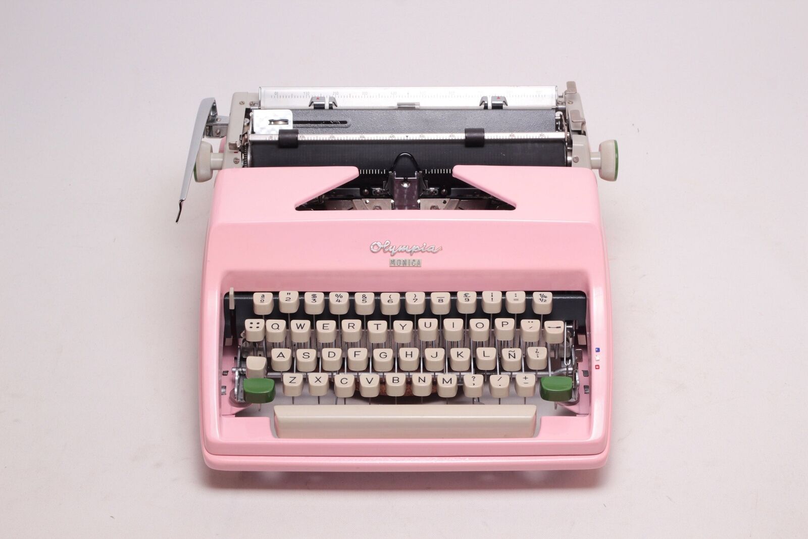 Limited Edition Olympia SM9 Pink Typewriter, Vintage, Mint Condition, Manual