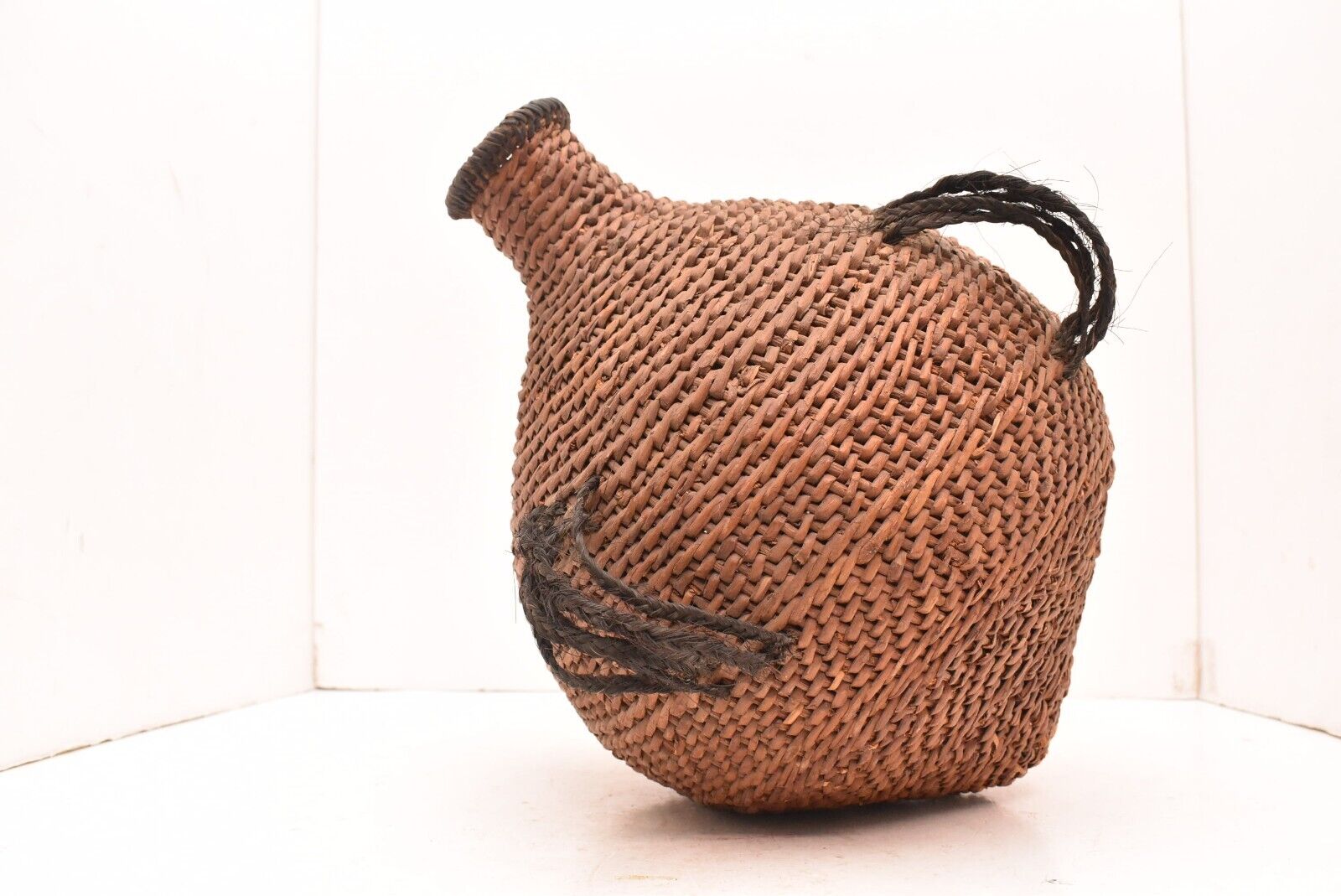 Antique 1800s Paiute Native American Indian Seed Carrier Basket Jug VTG Woven.