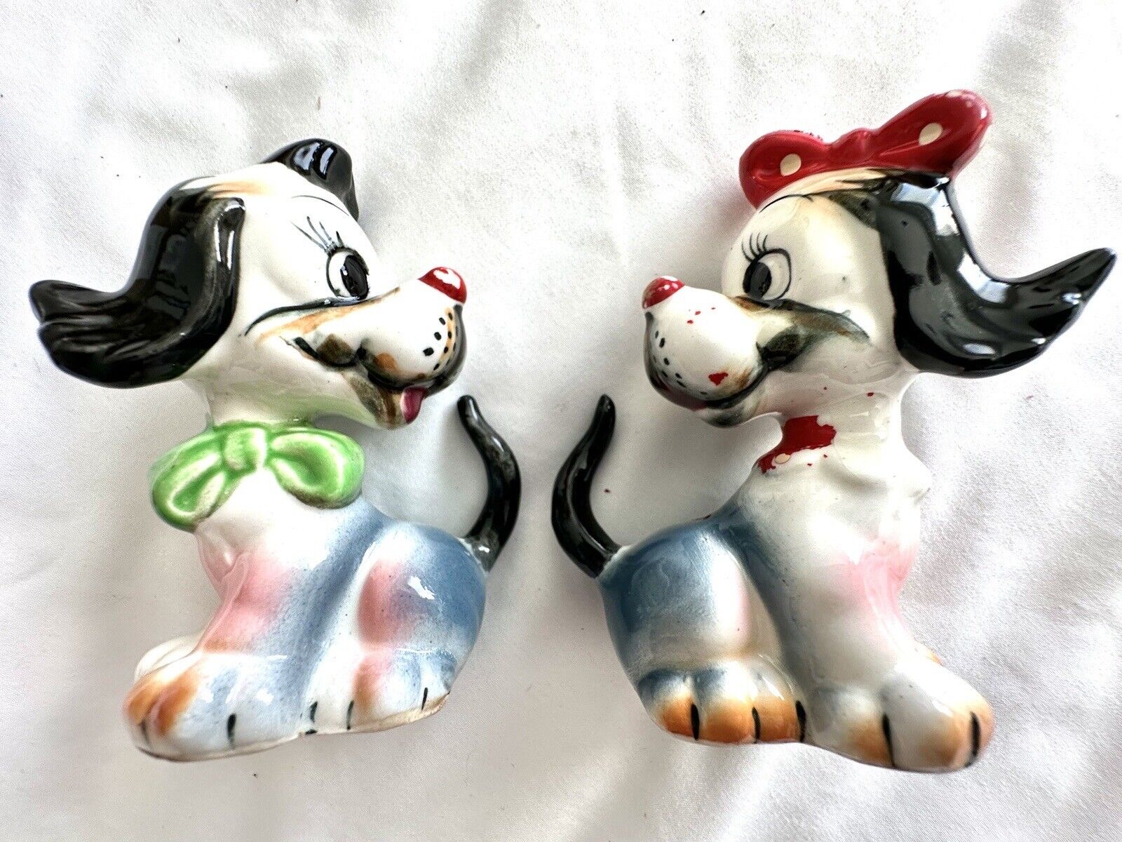 Collectible Antique Vintage Cute Animal Puppy Dog Ceramic Salt & Pepper Shakers