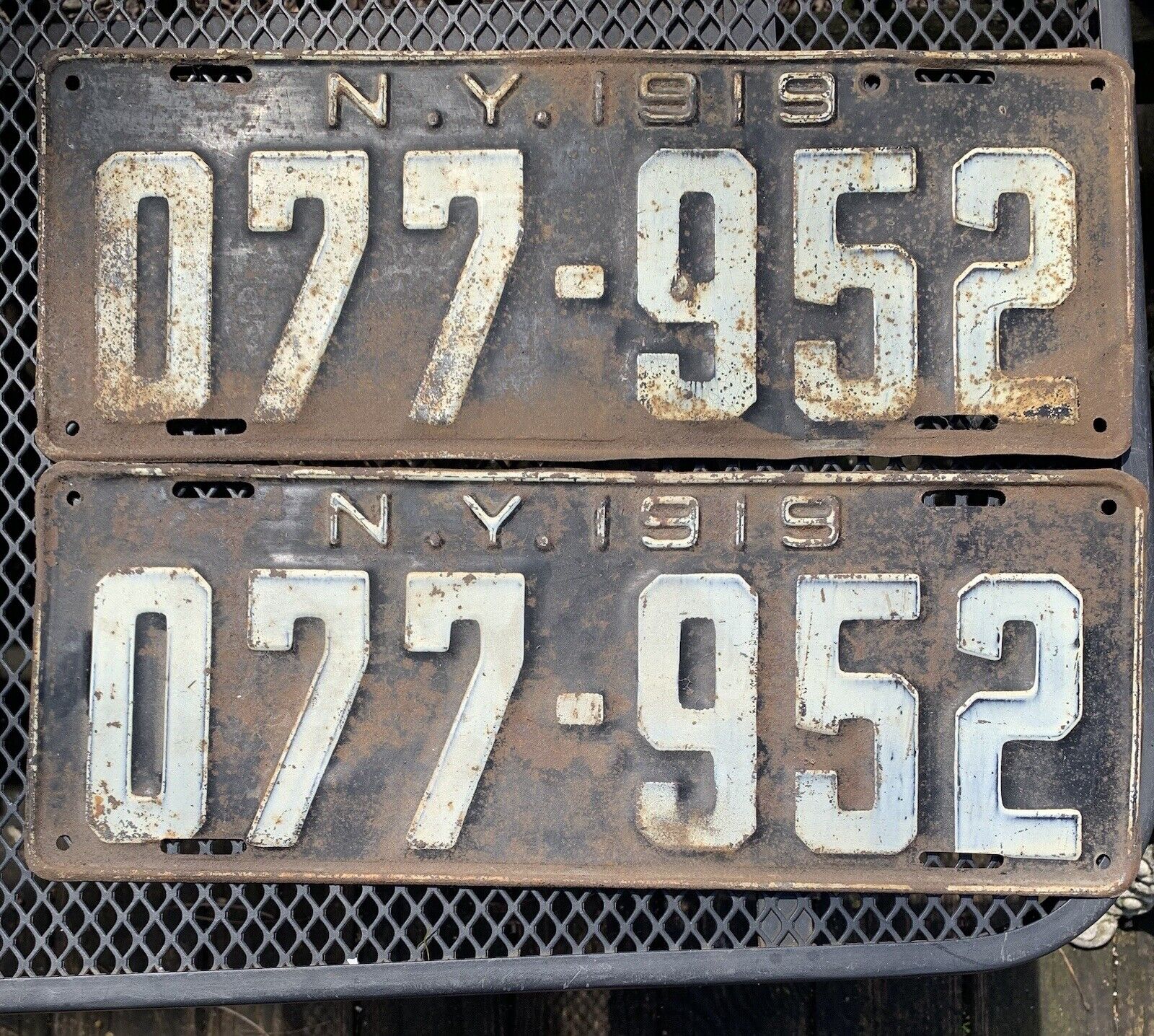Antique Pair 1919 New York License Plates O77 952 for Year Of Make Registration