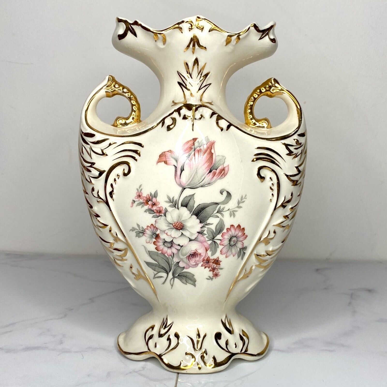 Vintage 80s Paul\'s Gifts Porcelain Gold Trimmed Spring Floral 9.5\