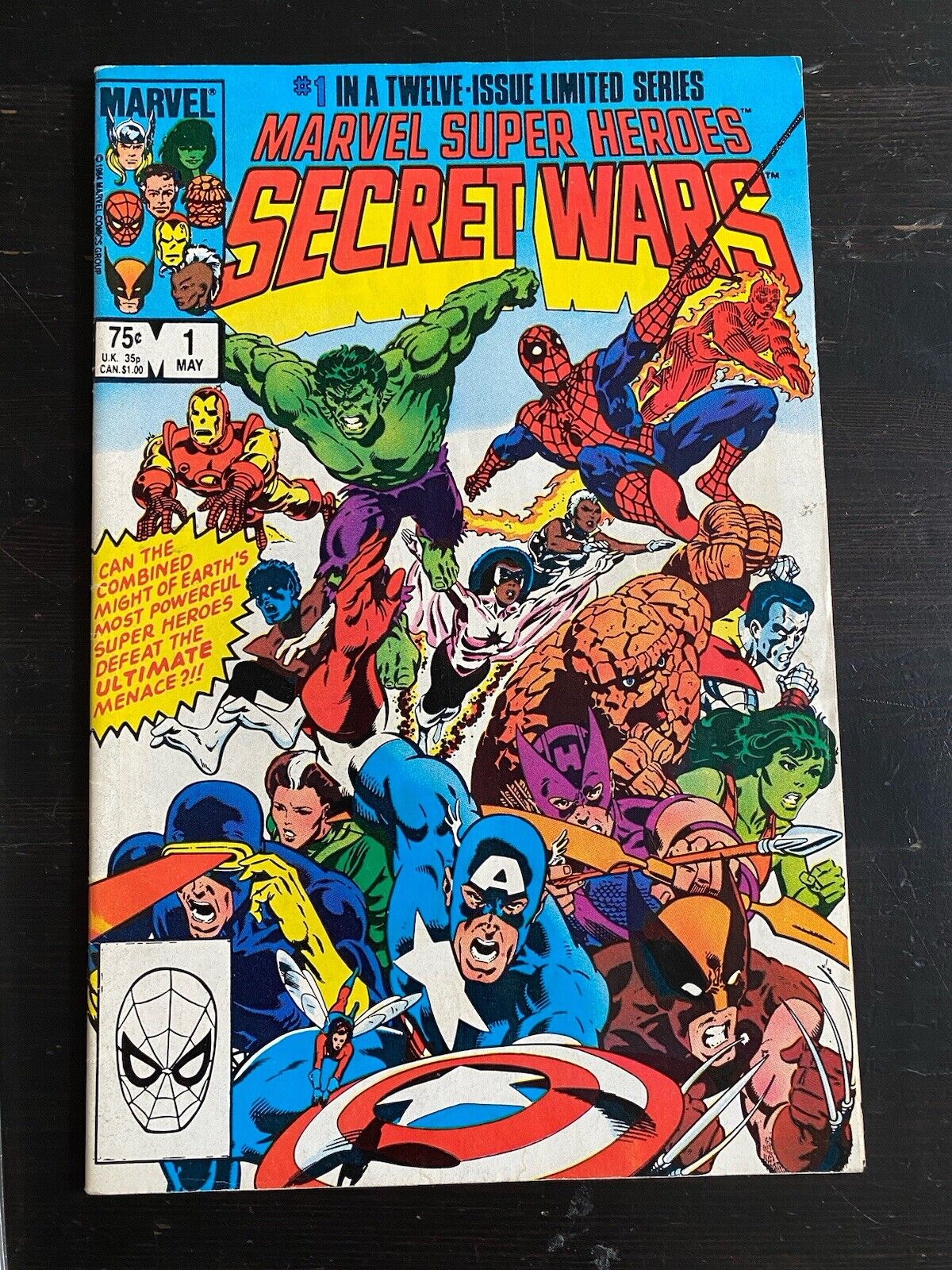 Marvel Super-Heroes Secret Wars #1 Mike Zeck Cover War Begins Marvel 1984