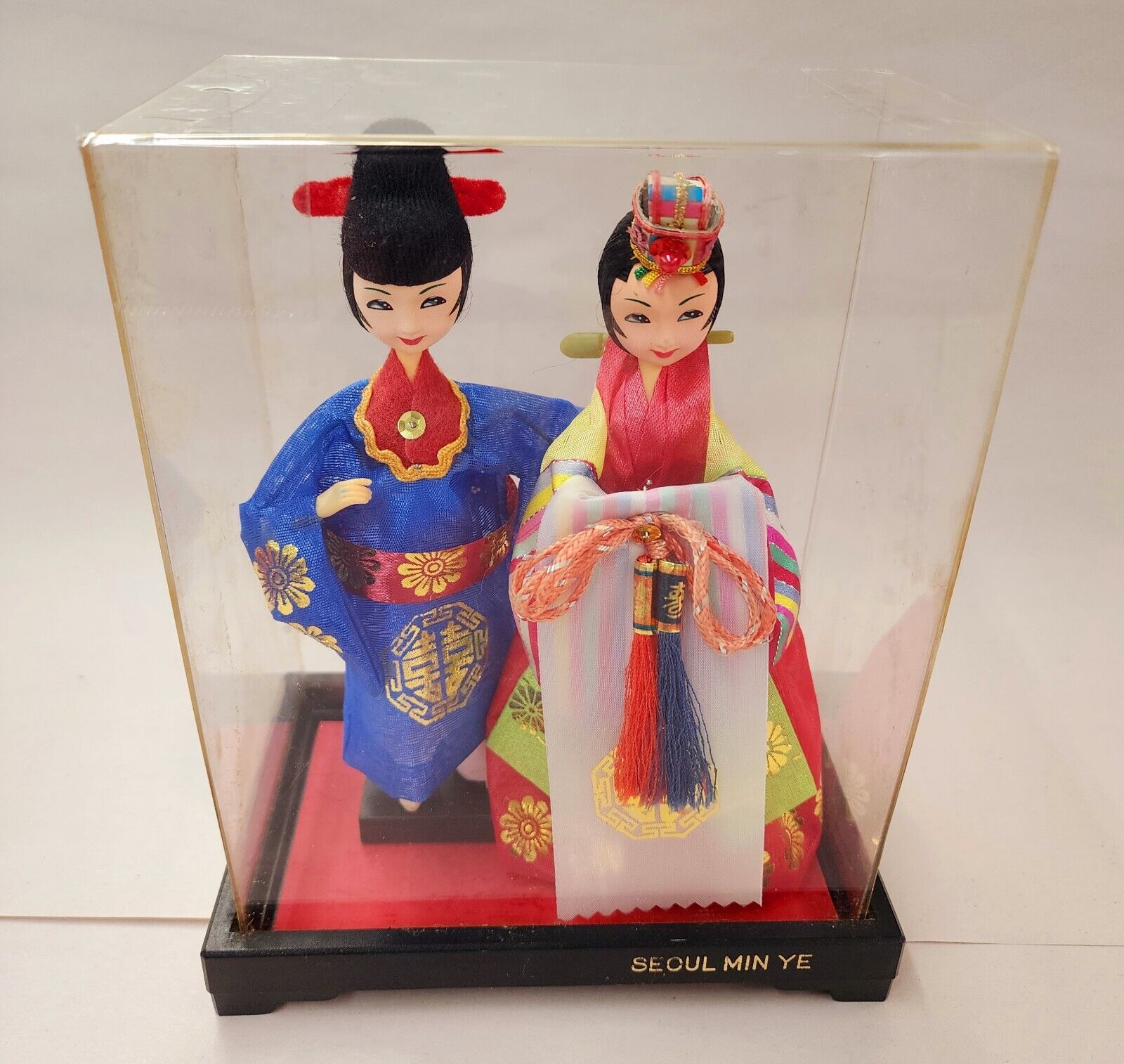 Vintage Traditional Korean Wedding Dolls With Case (READ DESCRIPTION)