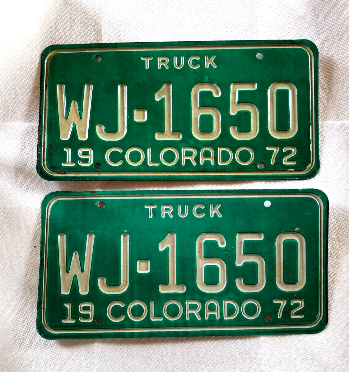 Pair Colorado Truck Green & White Metal Expired 1972 License Plates WJ-1650 VTG