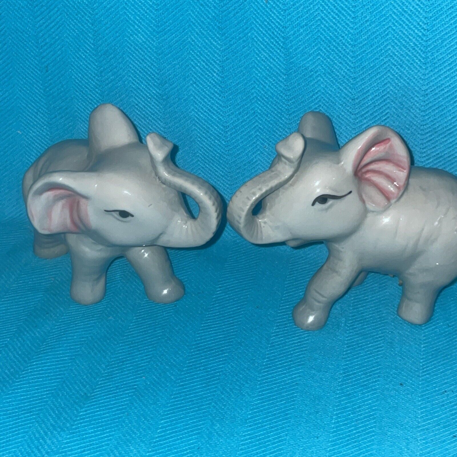 Vintage Good Luck African Jungle Gray Elephants Pink Ears Blue Eyes SET❤️blt39j1