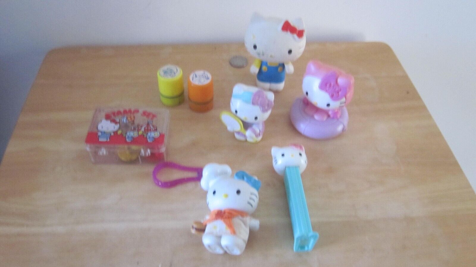 Vintage Junk Lot Hello Kitty Items, Key Chain, Figures, Stamp Set + Smurf Stamp