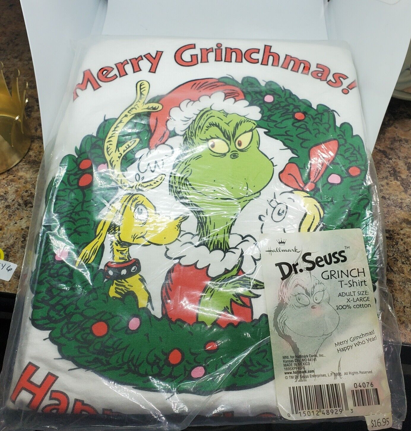 Hallmark Dr Suess Merry Grinchmas T shirt size X-Large Mint in Package