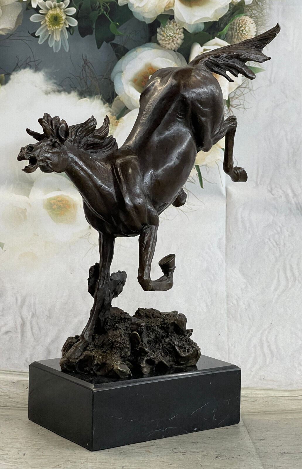 Handmade Beautiful Vintage Bronze Horse On Marble Sculpture Statue Figurine Sale