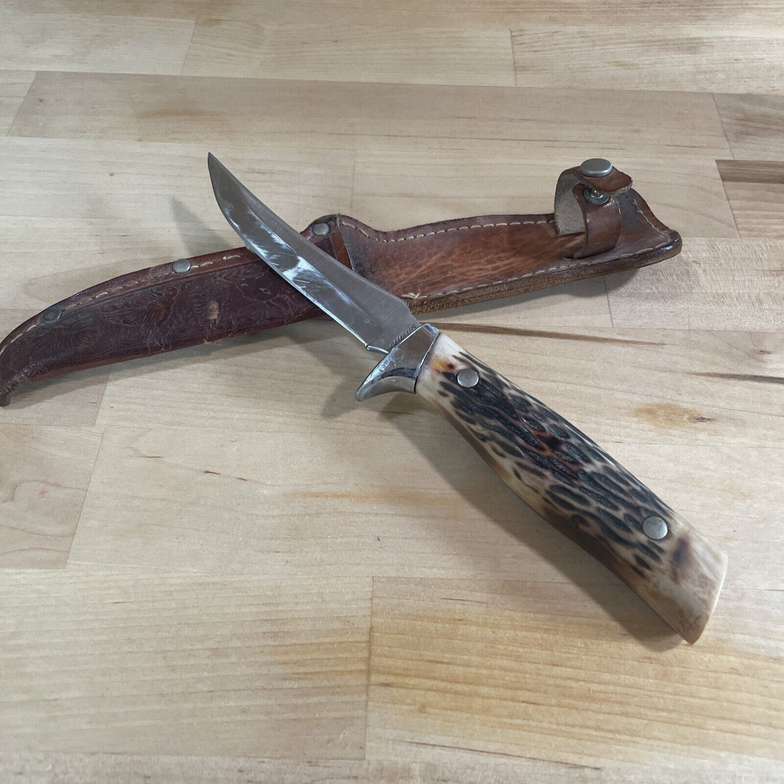 Vintage Camillus USA SWORD BRAND Fixed Blade Knife Leather Sheath #1012