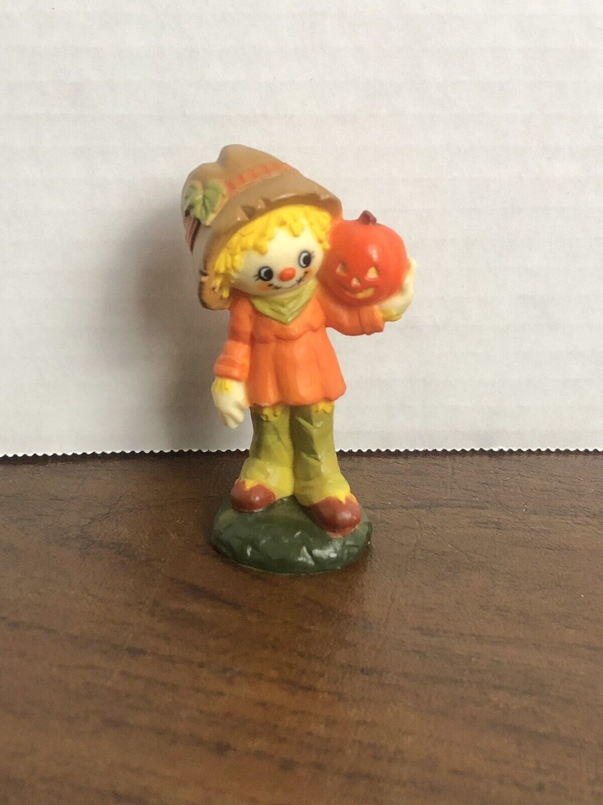 Vintage 1976 Hallmark Merry Miniatures Scarecrow W/Pumpkin Halloween 3\