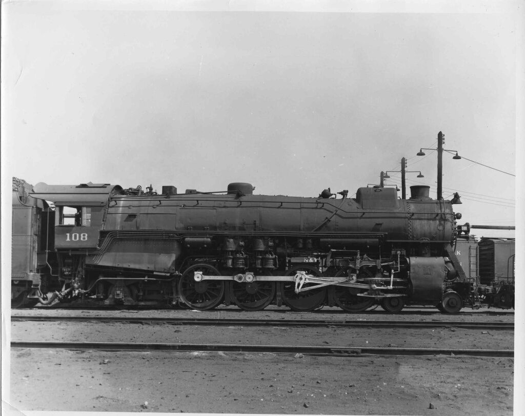 AA948 RP 1940s N&W RR NORFOLK & WESTERN RAILROAD TRAIN ENGINE #108