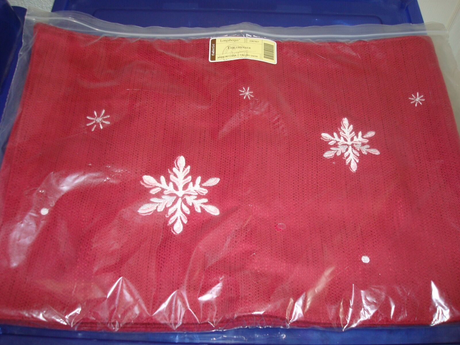 Longaberger 2010 Christmas Falling Snow Paprika Fabric 72\