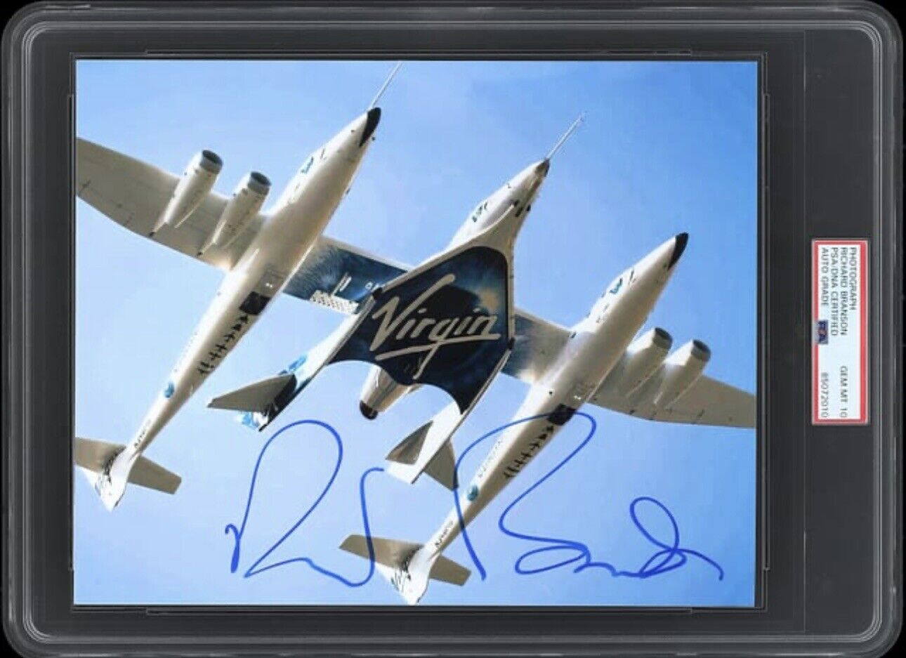 Richard Branson Signed Photograph - 8 x 10 - PSA/DNA GEM MT 10 Virgin Airlines