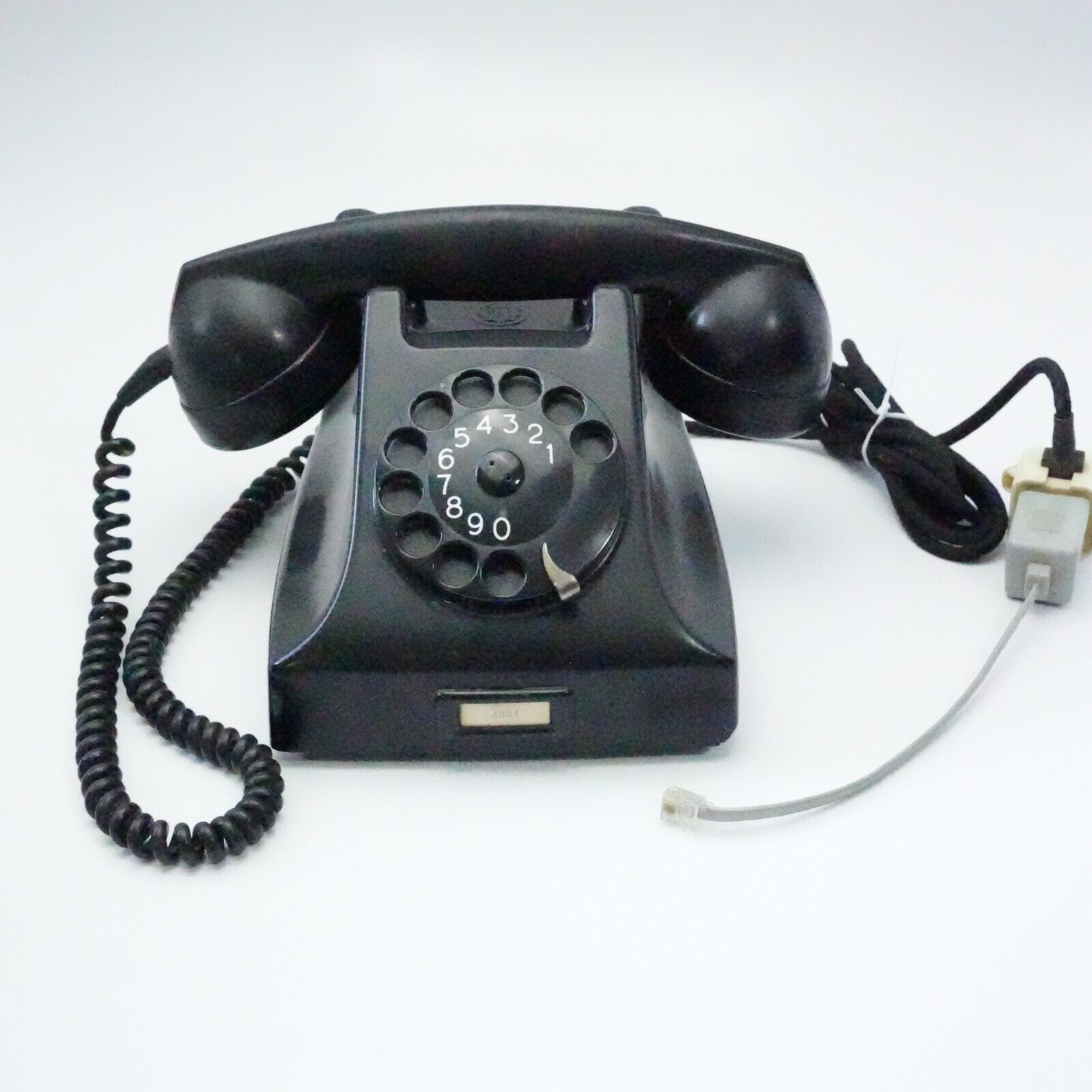 Vintage Bakelite Rotary Dial Phone Ruen Ericsson 1956 - Modern Telephone Plug