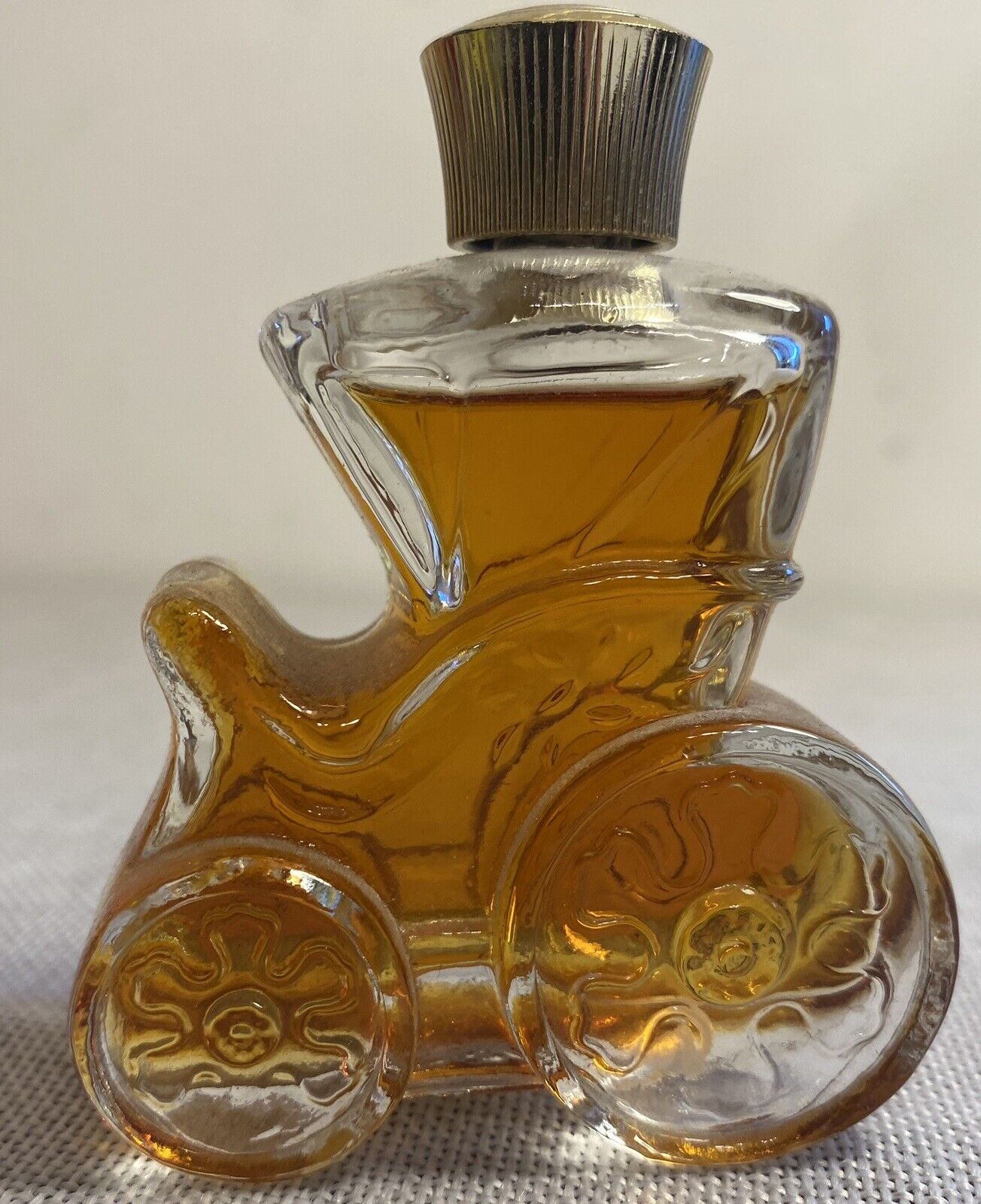 Vintage Avon 1973 Courting Carriage Field Flowers Cologne Full No Box