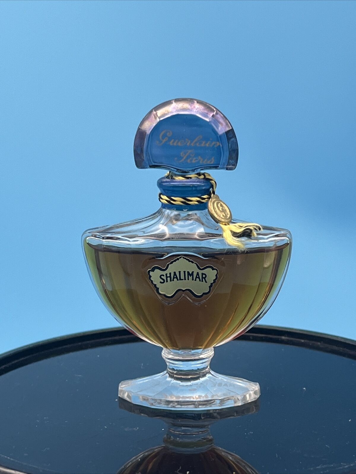 Vintage Shalimar Guerlain Paris Parfum 1/2 fl. oz.  Glass Bottle Sealed