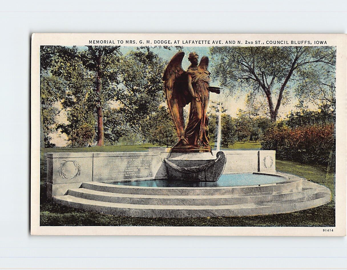 Postcard Memorial to Mrs. G.M. Dodge, Lafayette Avenue, Council Bluffs, Iowa USA