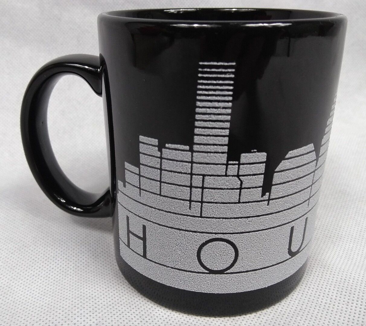 Souvenir Mug Houston Skyline Silver Black Textured Design