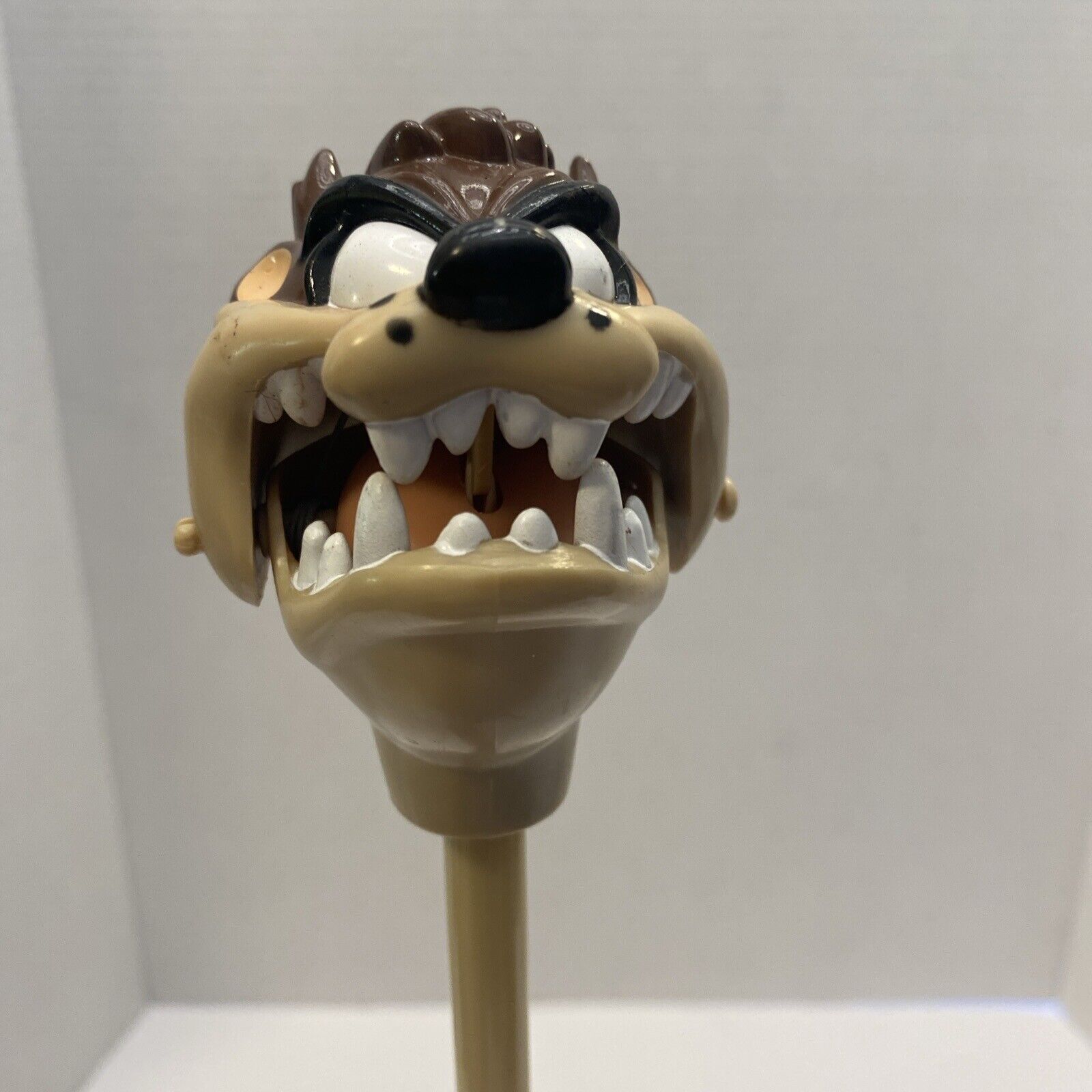 Vintage 1997 Tazmanian Devil Plastic Grabber Mouth Toy