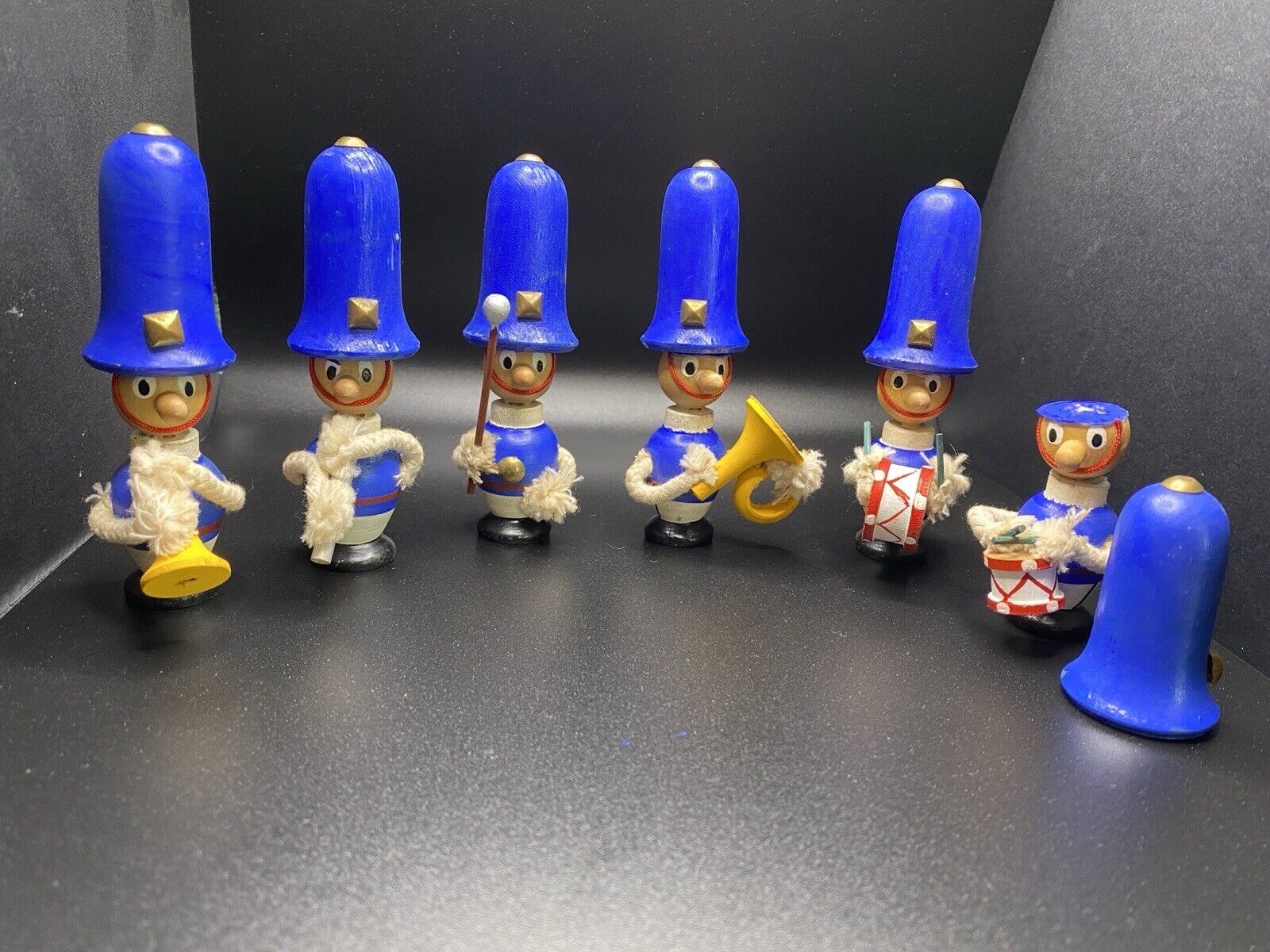 Rare Set Of 6 Queen\'s Guard Blue Hats Vintage Christmas Ornaments Made In Japan