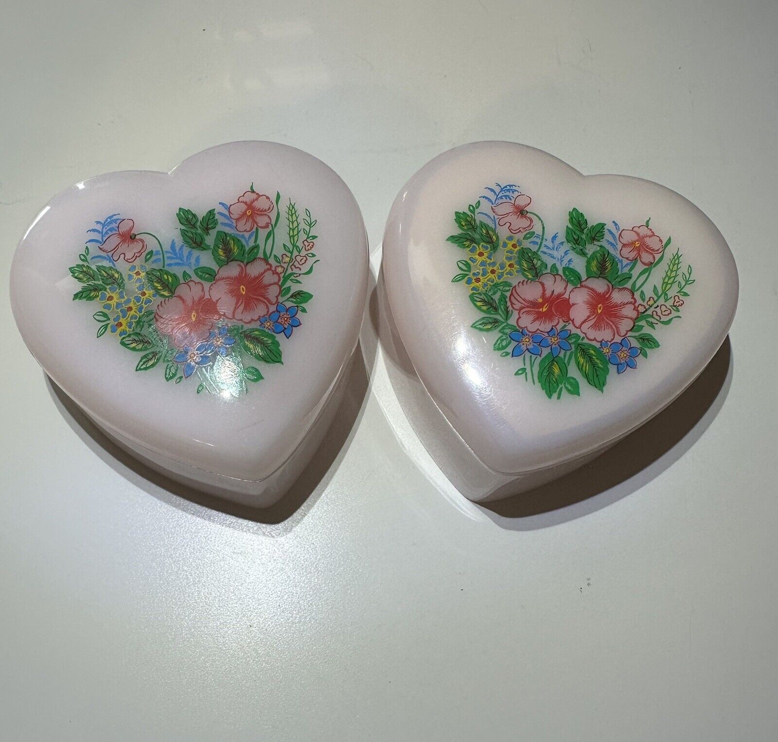 Vintage Heart Shaped Plastic Nesting Trinket Boxes Flower Design set of 2