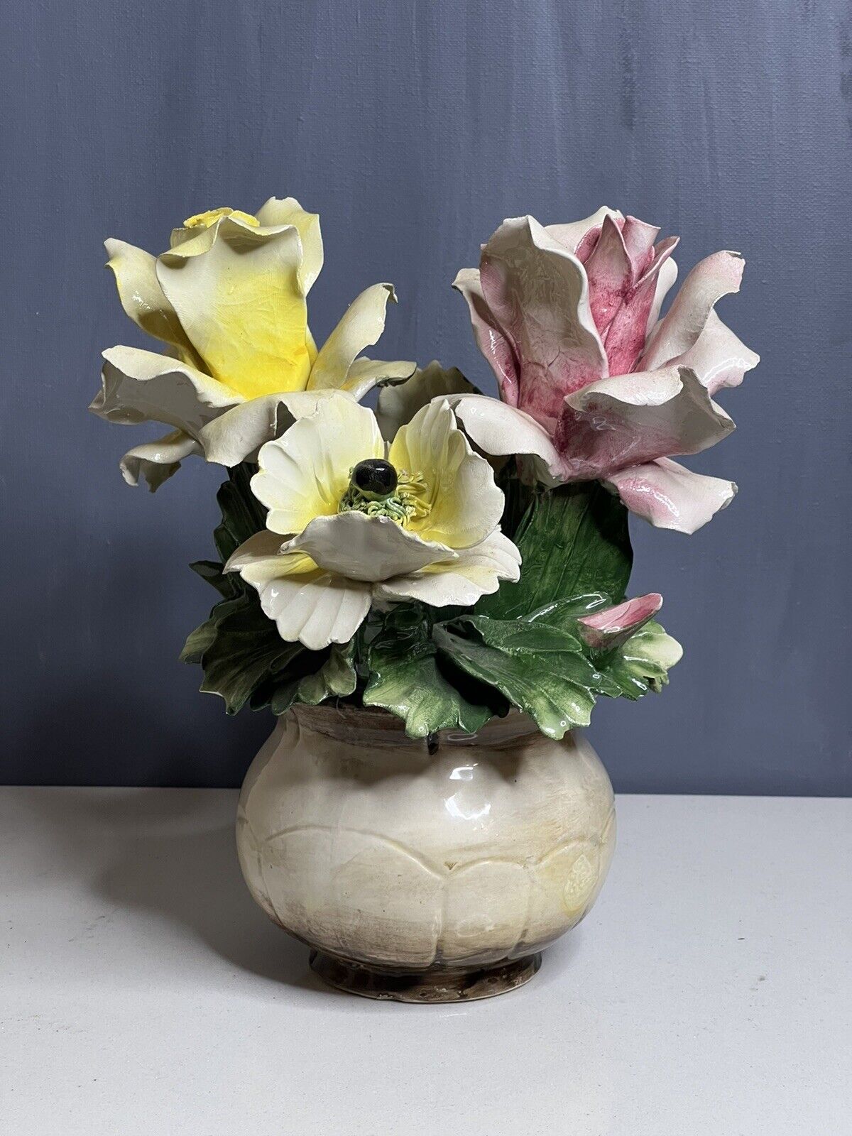 Capodimonte Pink/Yellow Roses Bouquet in Pot Nuova Italy Porcelain Beautiful