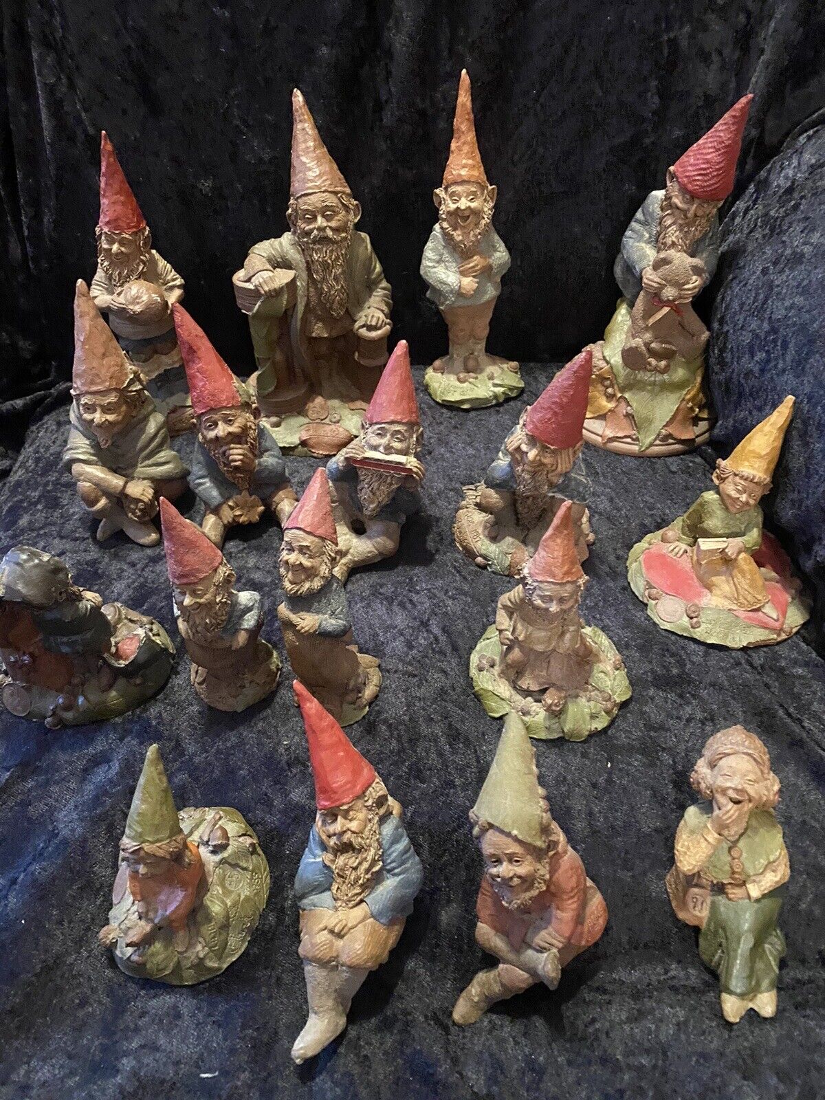Vintage 17 Pieces  Tom Clark Gnome ￼Figures