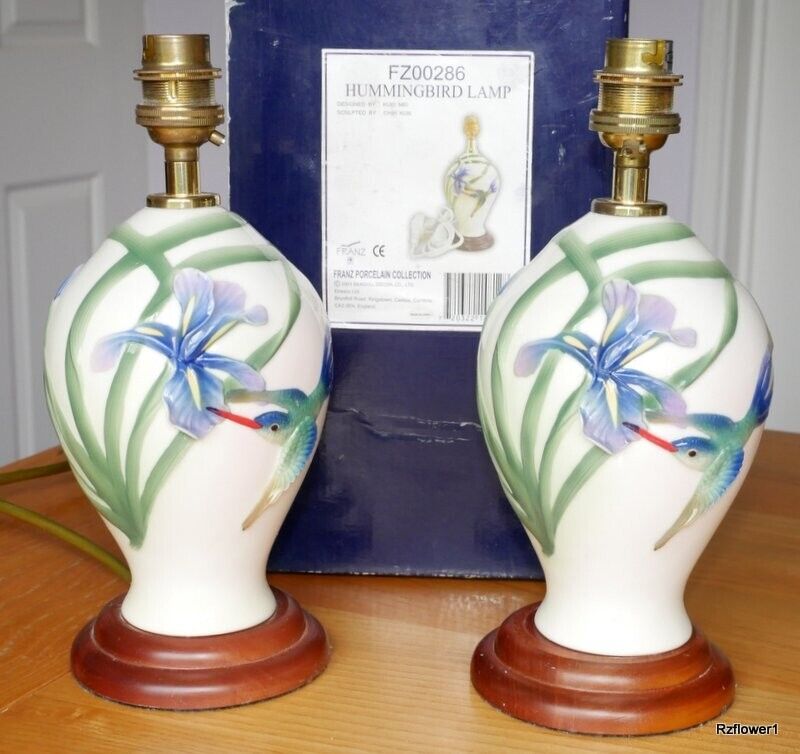 Pair of beautiful FRANZ Porcelain Long-Tailed Hummingbird Table Lamps,  FZ00286