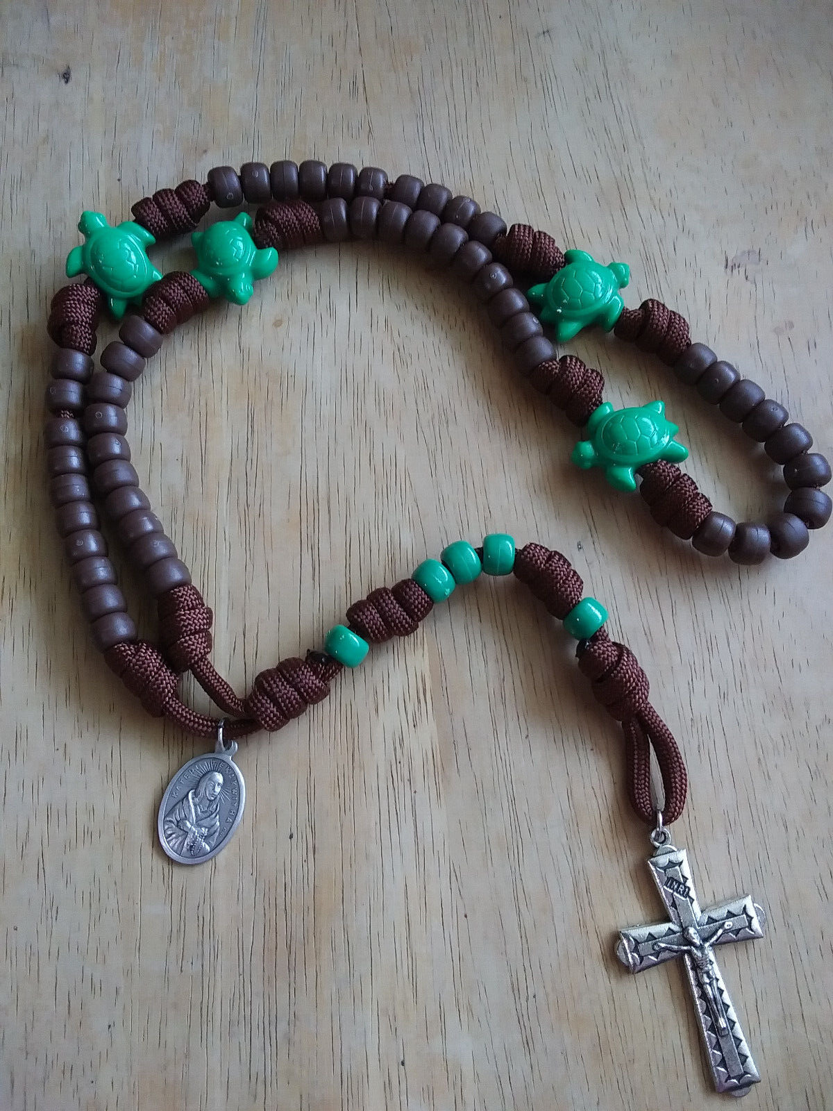 St Kateri Tekakwitha Turtle Paracord Rosary Beads Brown Green Silver Medal Card