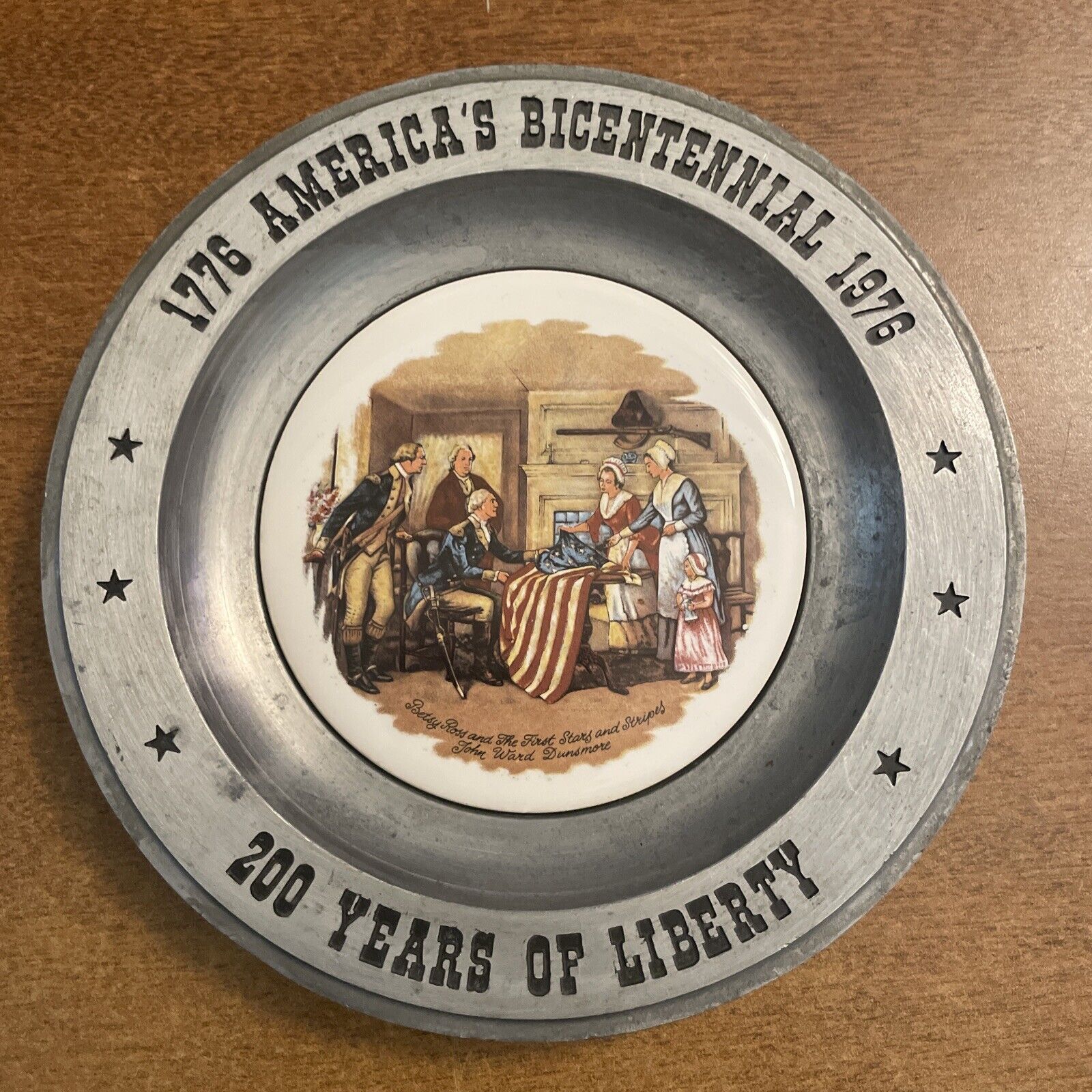 AMERICA’S BICENTENNIAL 1776-1976 PEWTER CERAMIC PLATE 200 YEARS OF LIBERTY 10.5”