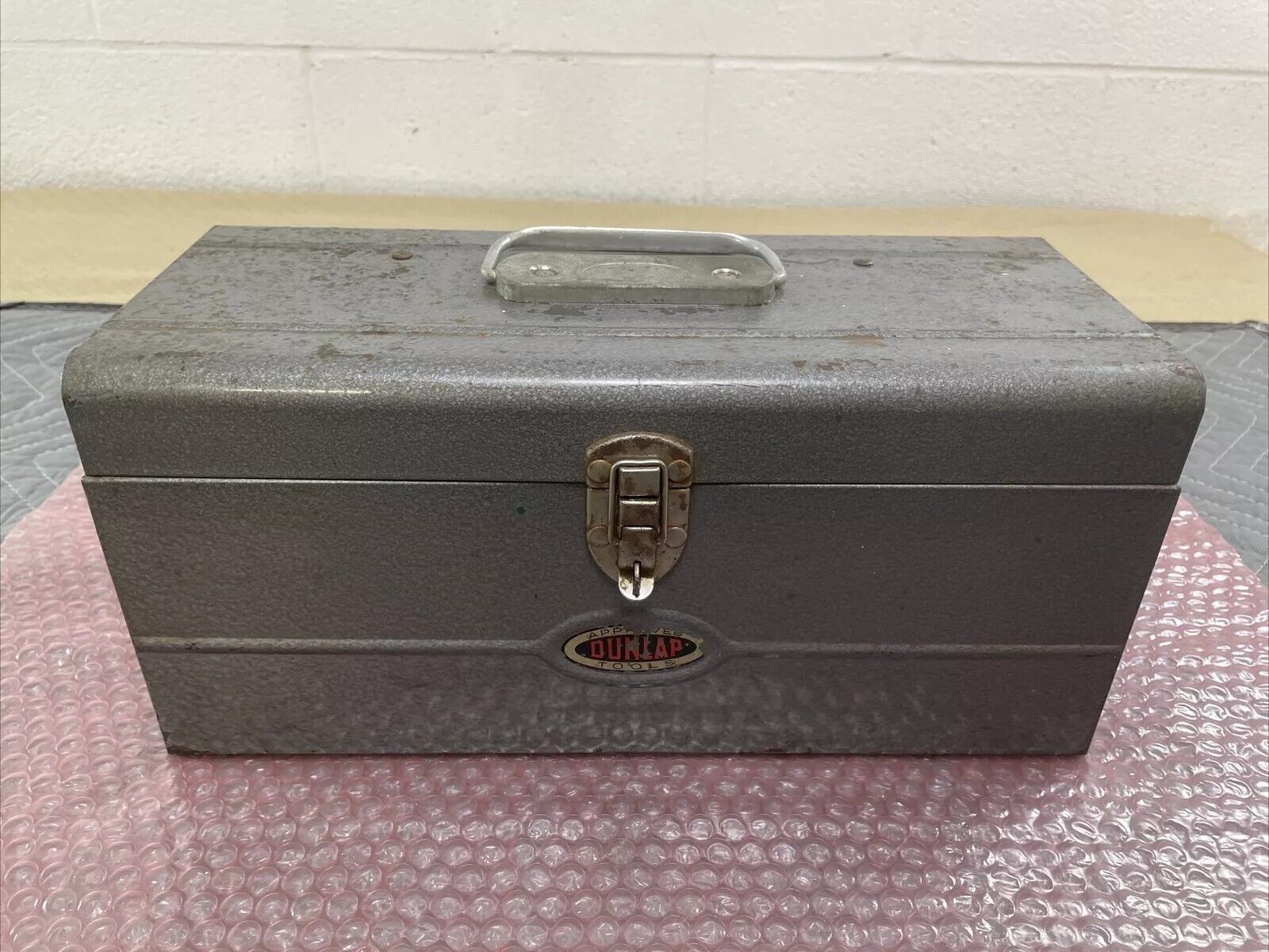 Vintage Dunlap Tool Box With Hinged Tray. 