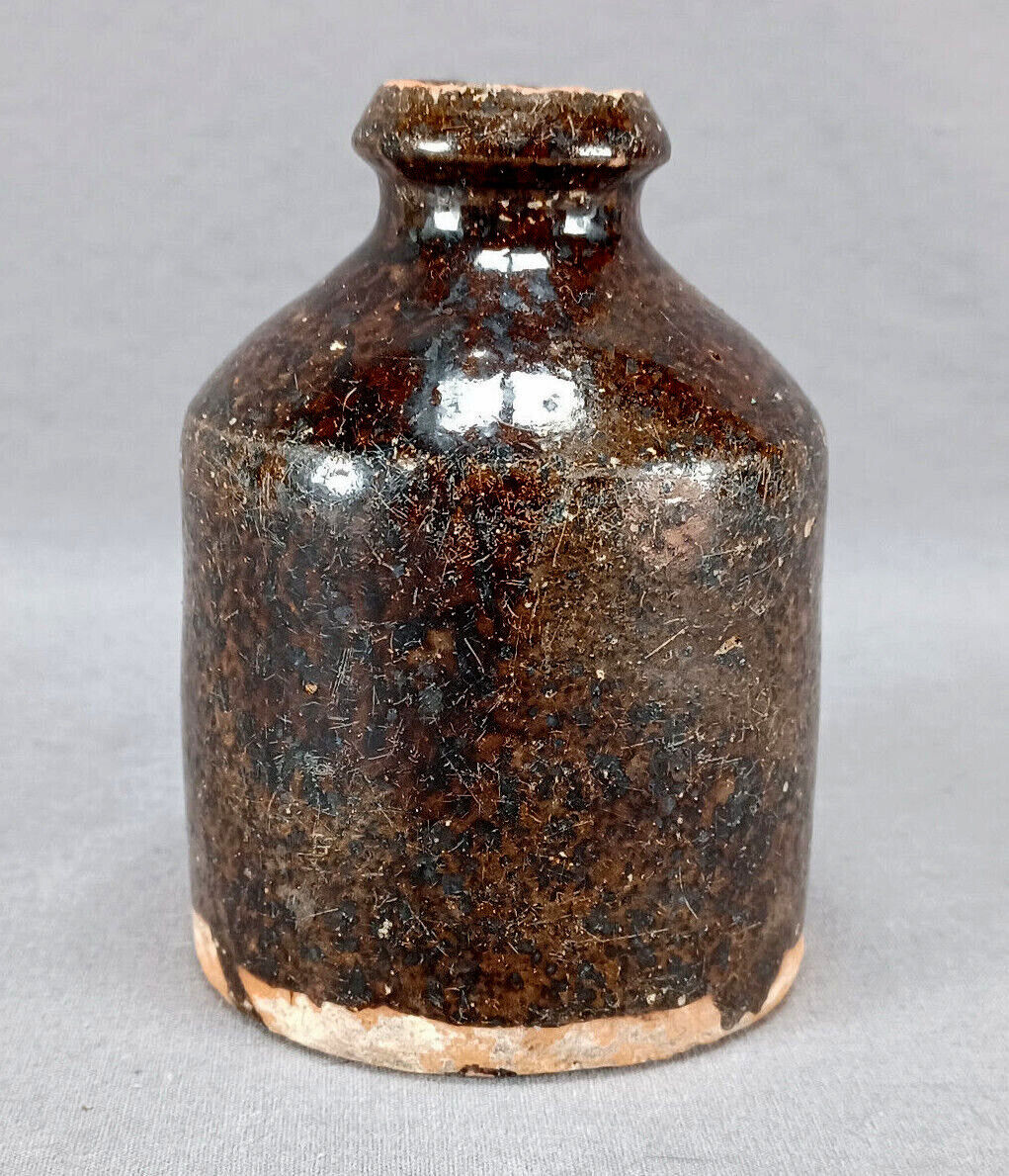 American Philadelphia / Baltimore Dark Brown Glazed Redware Ink Bottle C.1820