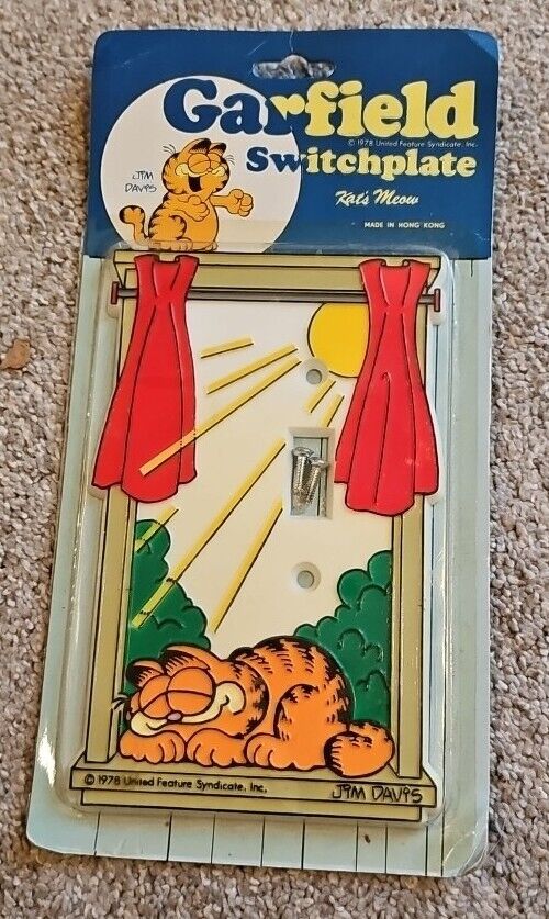 1978 Garfield Light Switch Cover Plate Laying In The Sun by Jim Davis Vintage 