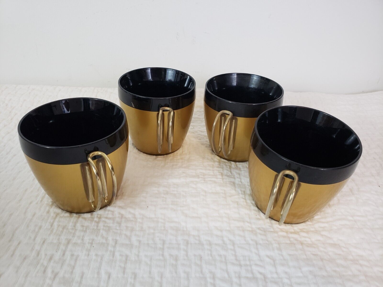(A24) Vintage West Bend Thermo-Serv Mugs Gold Black Metal Handles USA Lot of 4