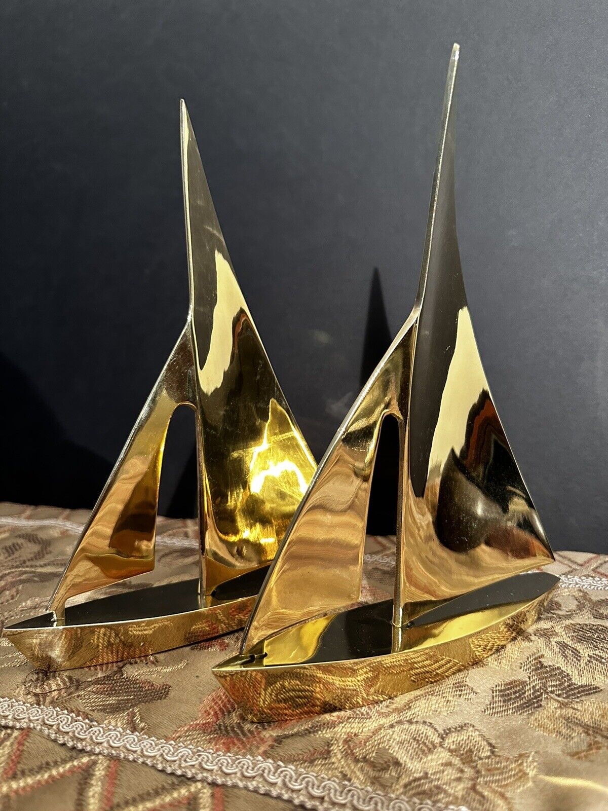 2 Beautiful Mid Century Solid Brass Sailboats In Very Good Condition.
