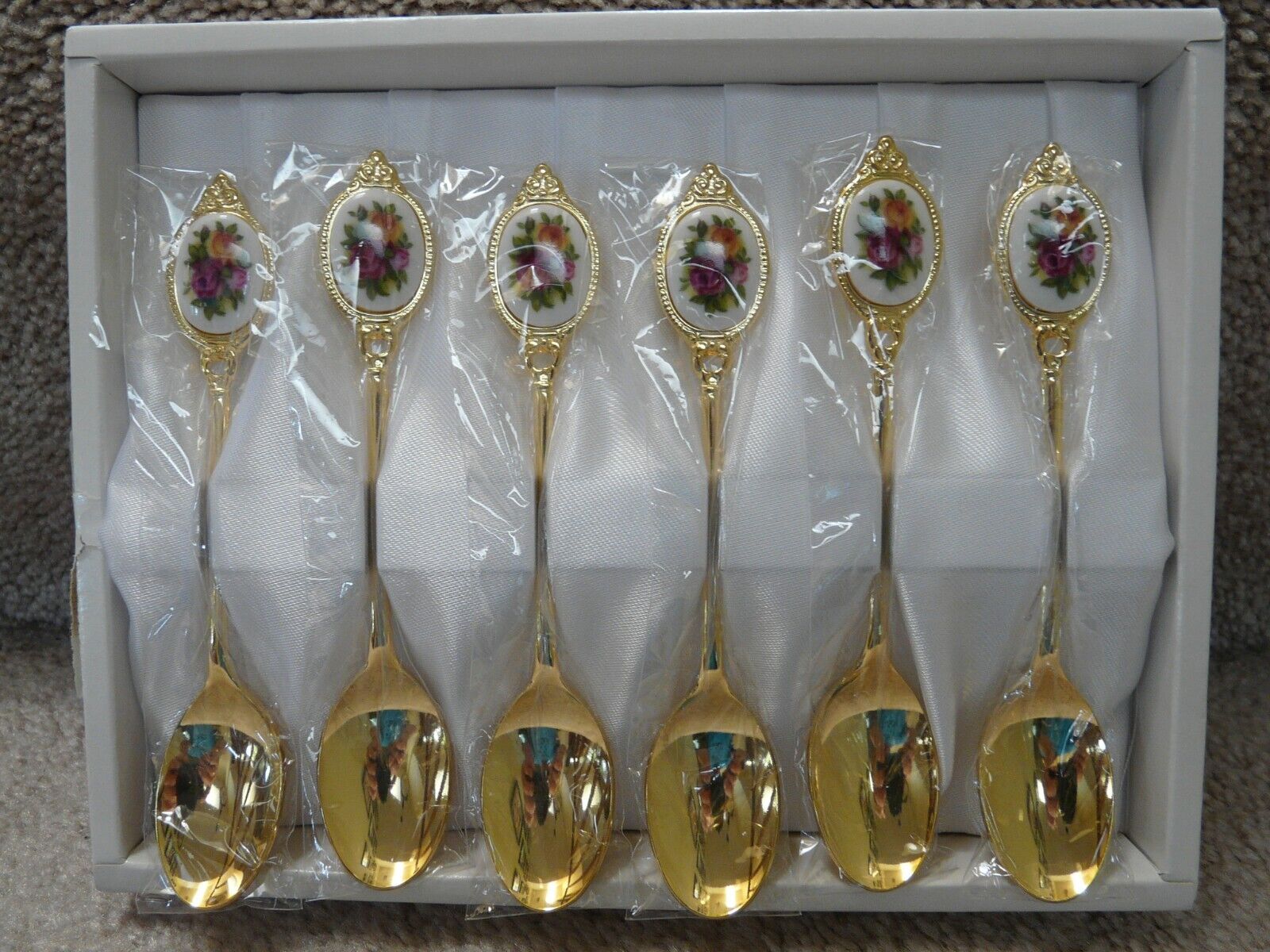 Vintage Royal Albert Old Country Roses Gold Plated Porcelain Insert Teaspoons